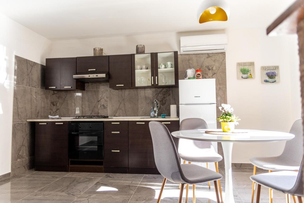 Studio Apartman Planb, Self Check In Осиек Екстериор снимка