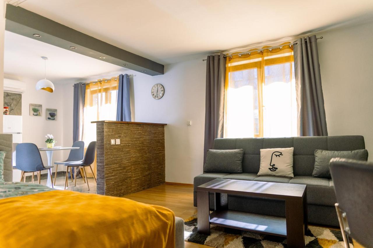 Studio Apartman Planb, Self Check In Осиек Екстериор снимка