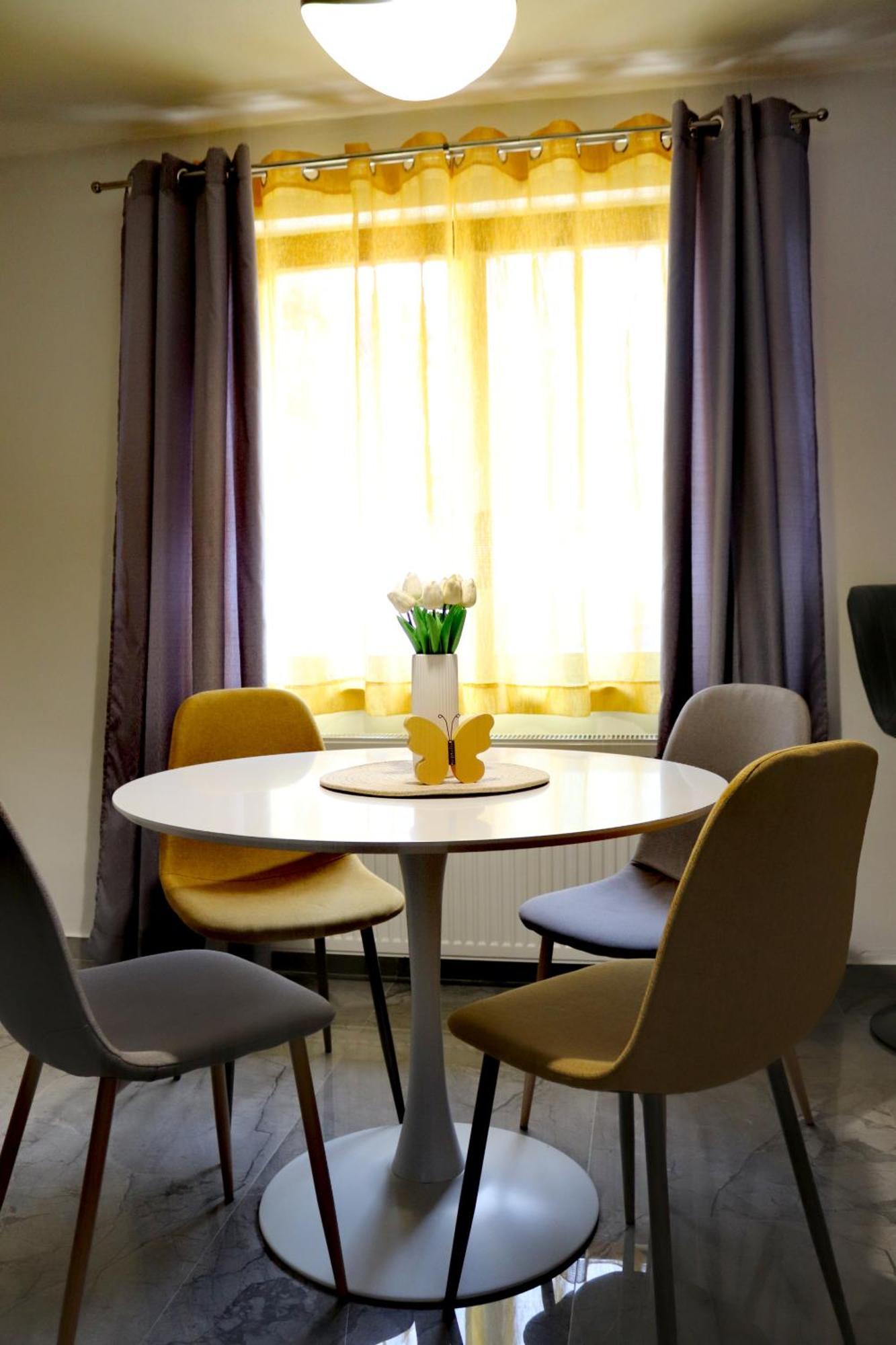 Studio Apartman Planb, Self Check In Осиек Екстериор снимка
